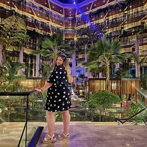 ASOS Black white and yellow flower print skirt and shirt matching set size 20